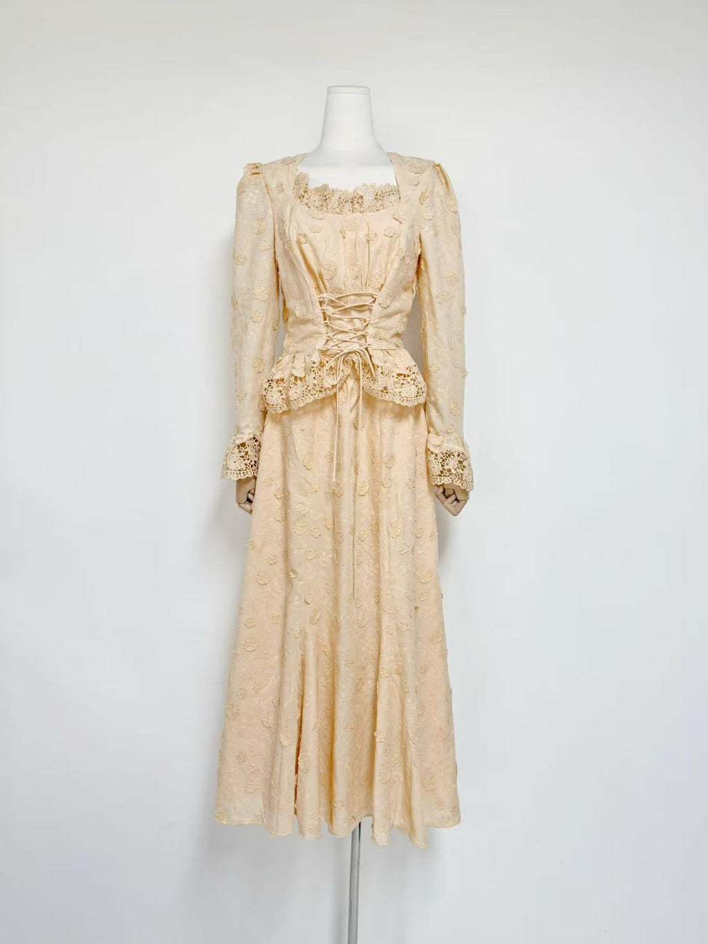 Rebecca Floral Lace Blouse & Skirt Set In Apricot