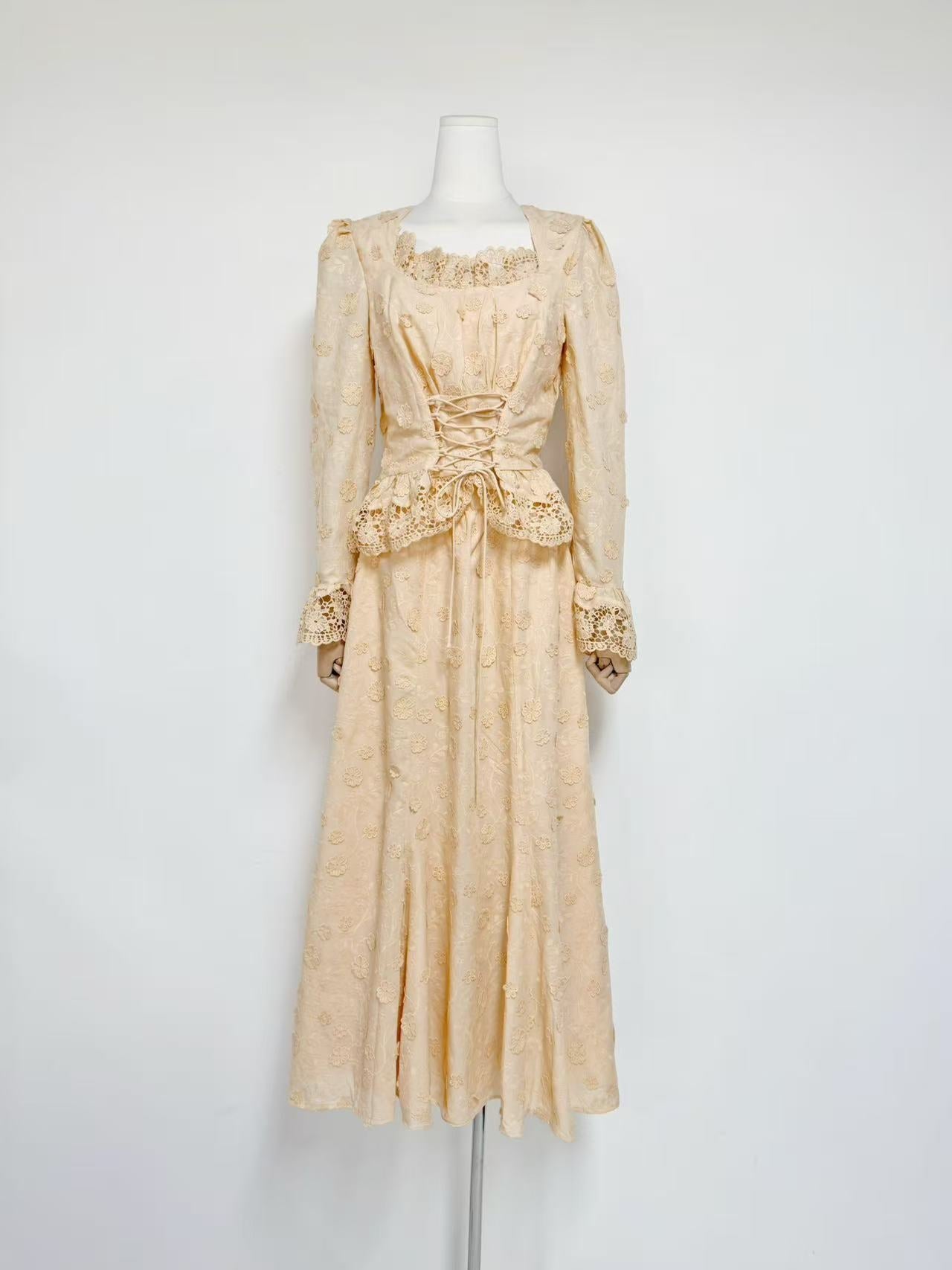 Rebecca Floral Lace Blouse & Skirt Set In Apricot