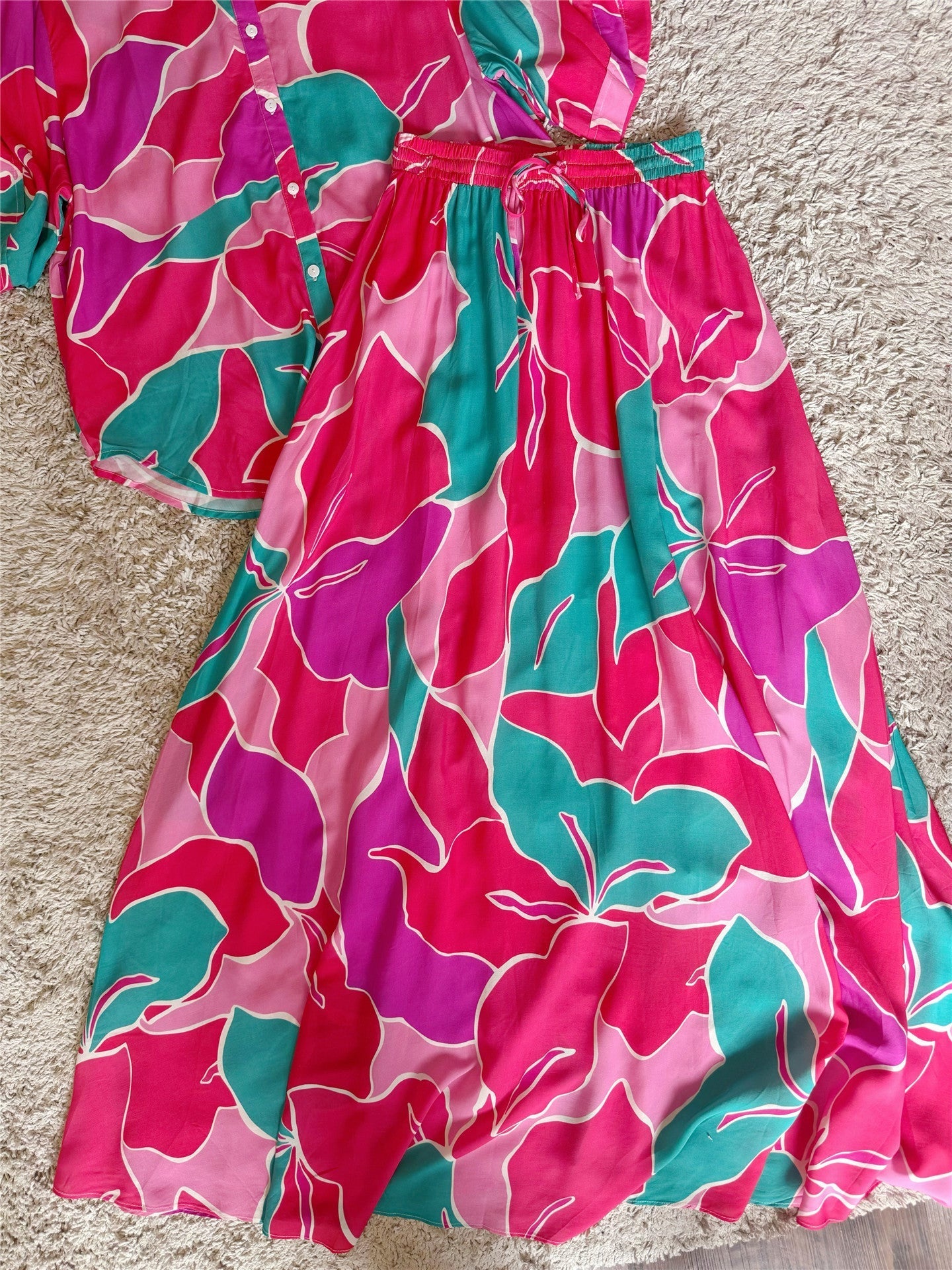 Vibrant Tropical Leaf Print Shirt & Wide Leg Pants Two-Piece Set