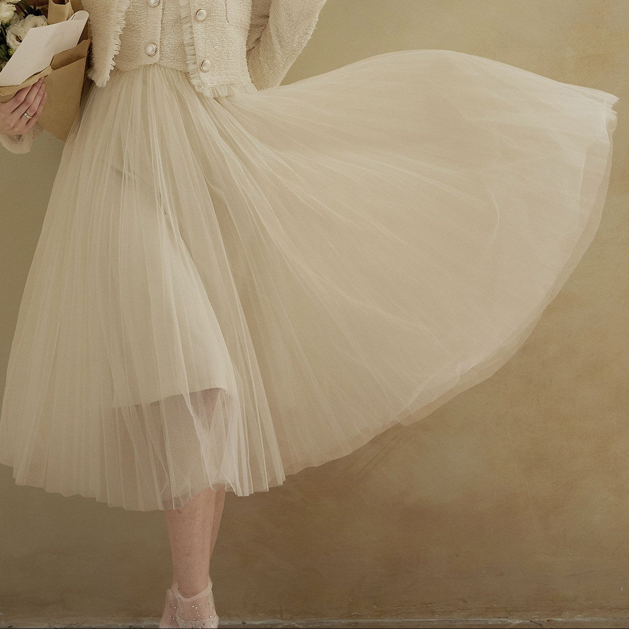 Beige Sleeveless Tulle Midi Dress