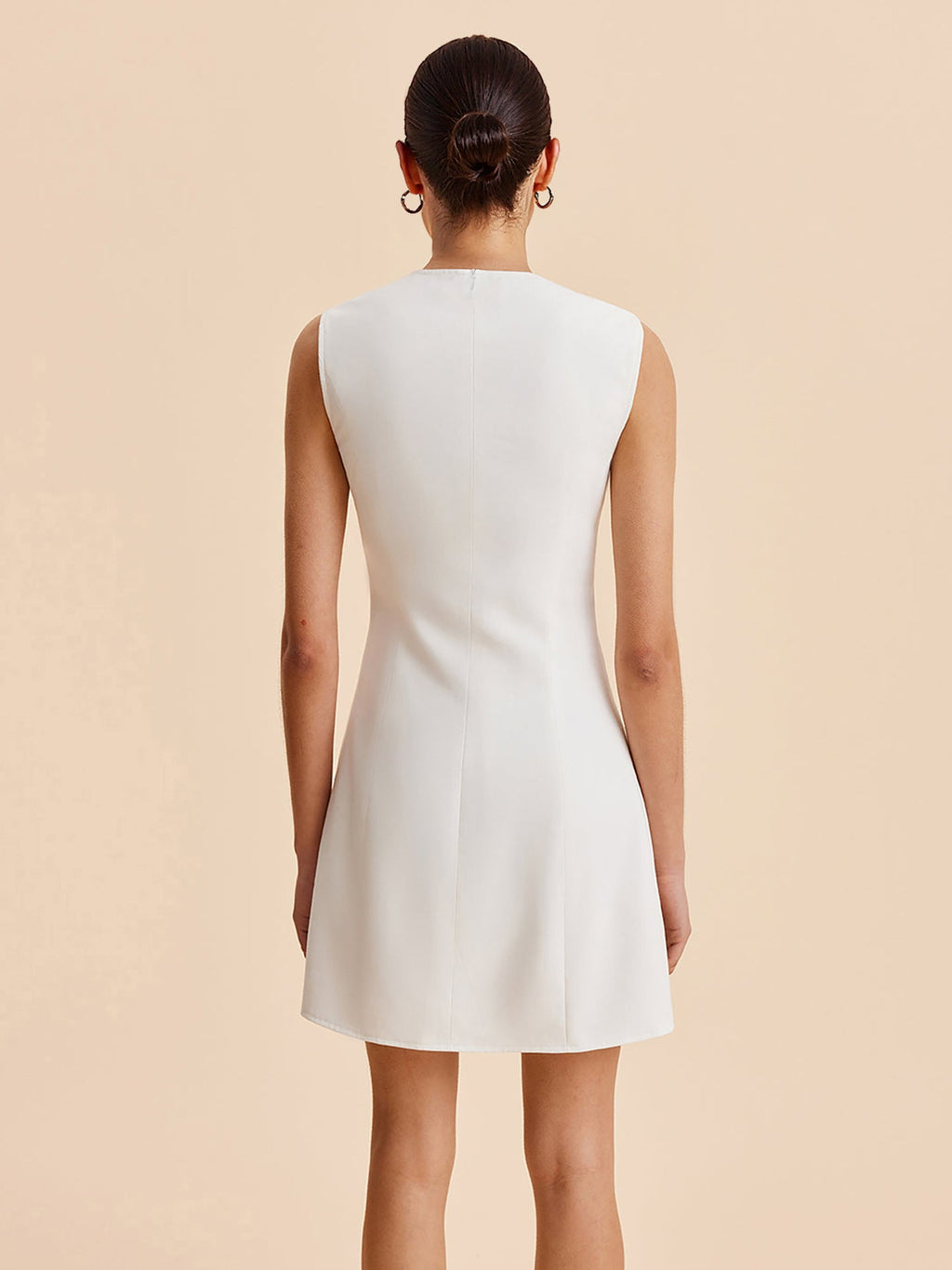 Flowering Girl Women Sleeveless Wavy Trim Gold Button Mini Dress