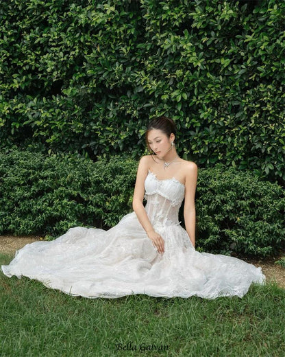 sally 3d butterfly waist-cinching Strapless lace maxi dress - white
