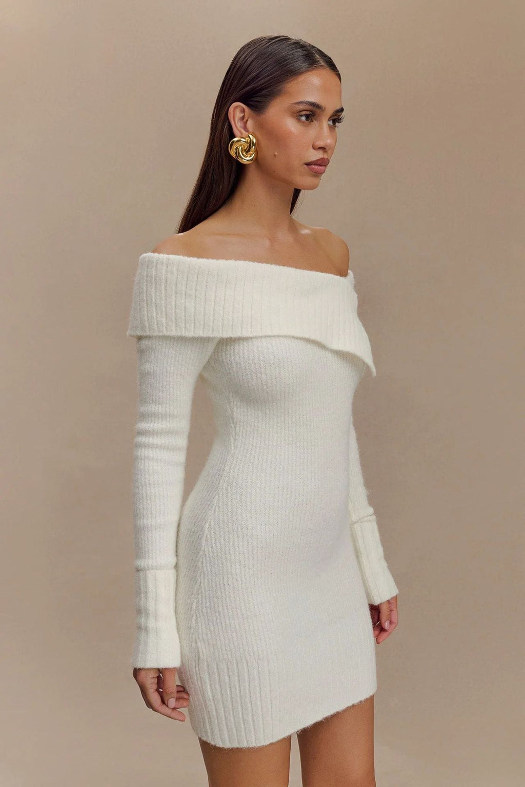 Flowering Girl Women white off-the-shoulder long-sleeved knitted dress