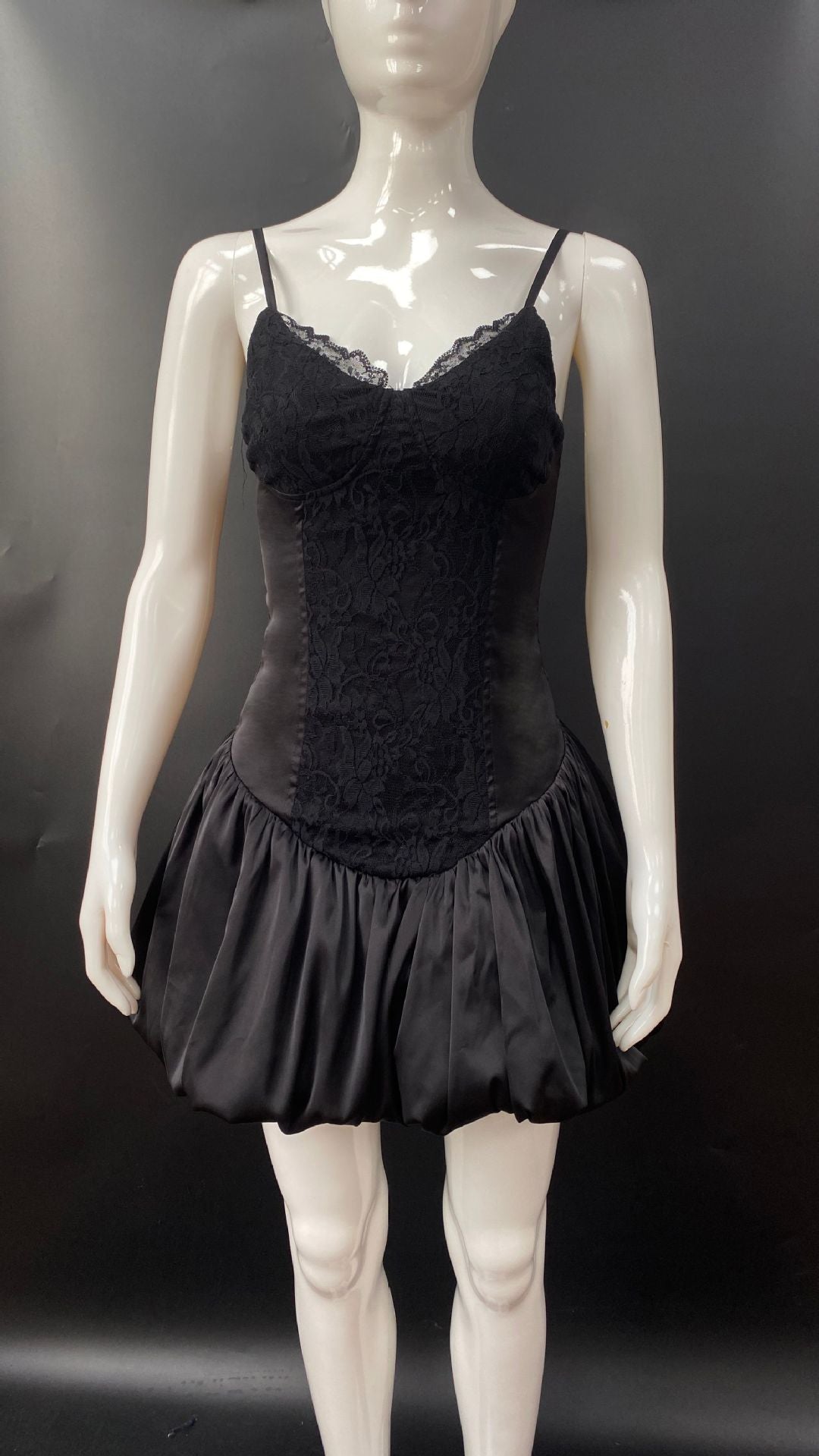 Flowering Girl Women Lace-trimmed puffy mini dress