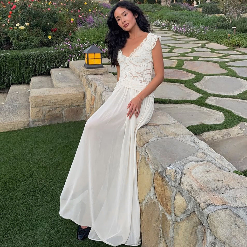 New Winter Style Sheer V-Neck Lace-Trimmed Maxi Dress