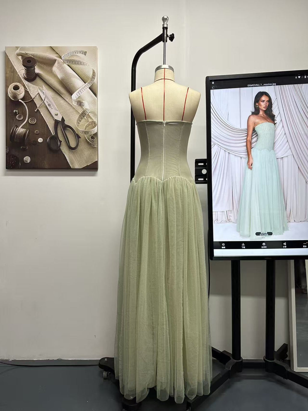 Flowering Girl Women sabrina tulle strapless maxi dress - green