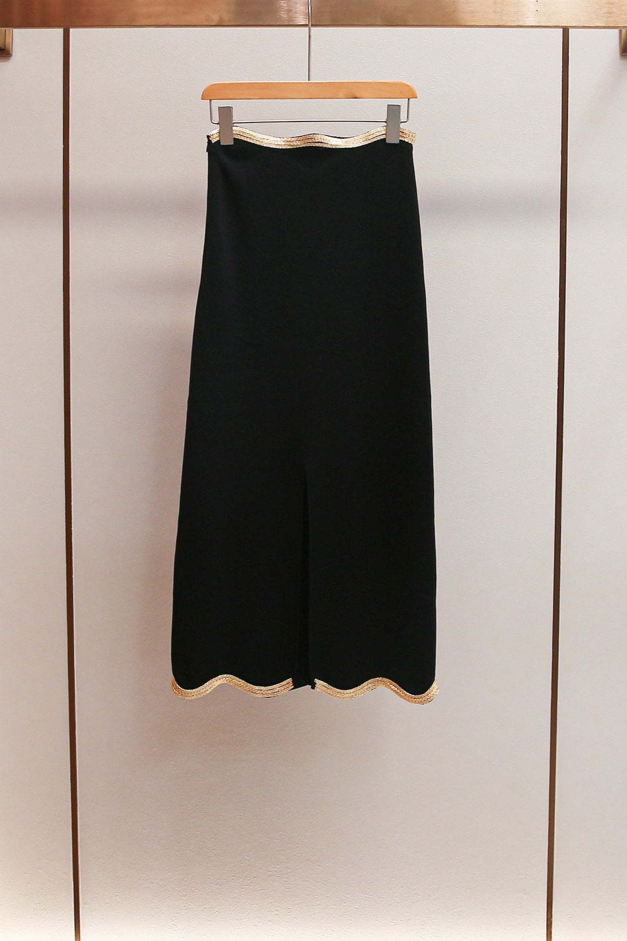 Flowering Girl Women Black Long Knitted Skirt With Chain Detail