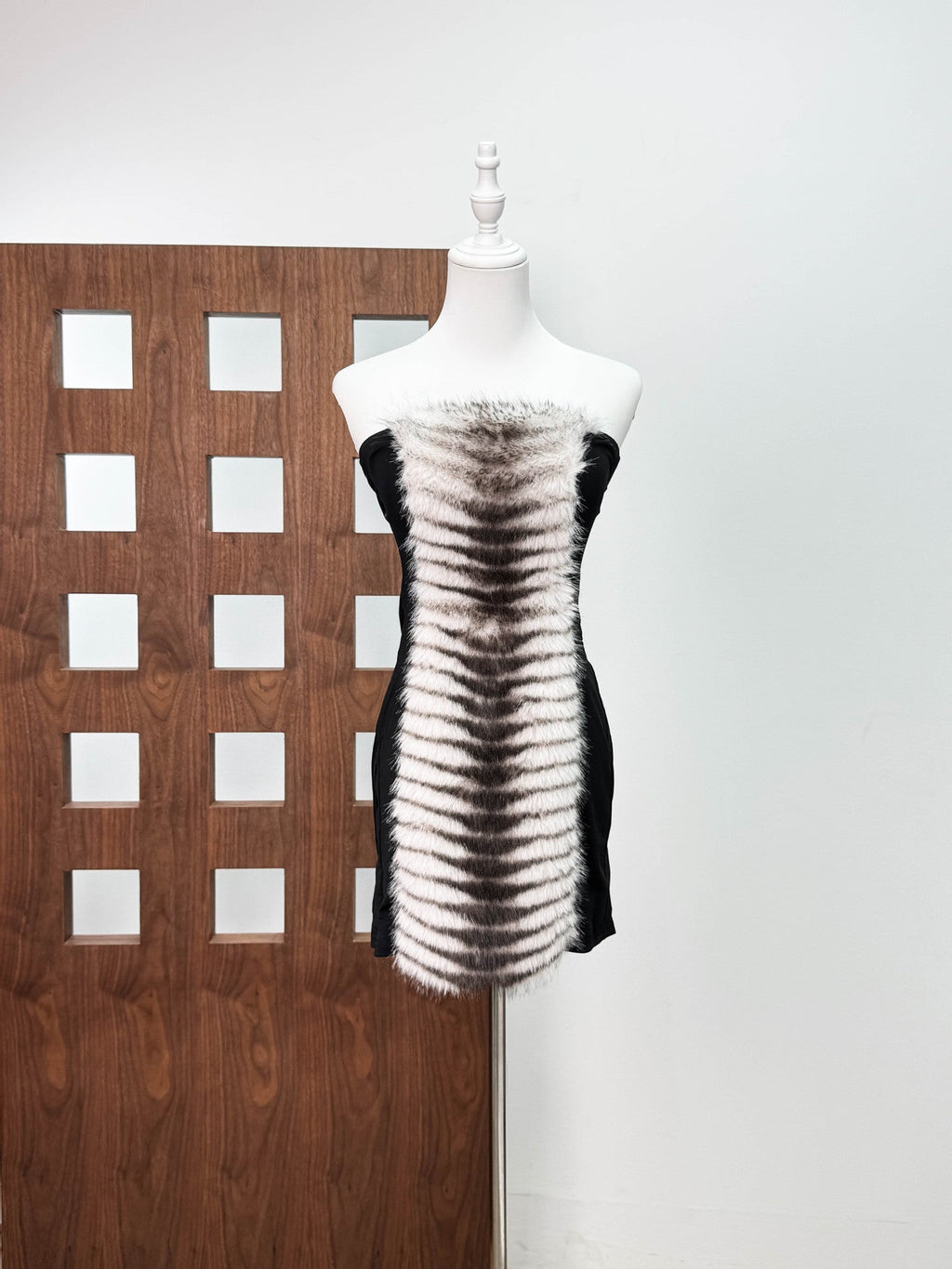 Flowering Girl Women Arlene Plush Cut Strapless Mini Dress In Black - Zebra