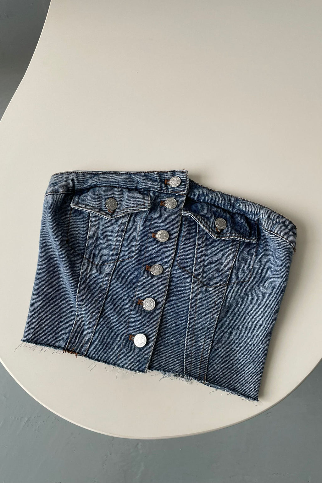 Flowering Girl Women 8-Button Denim Tube Top In Blue