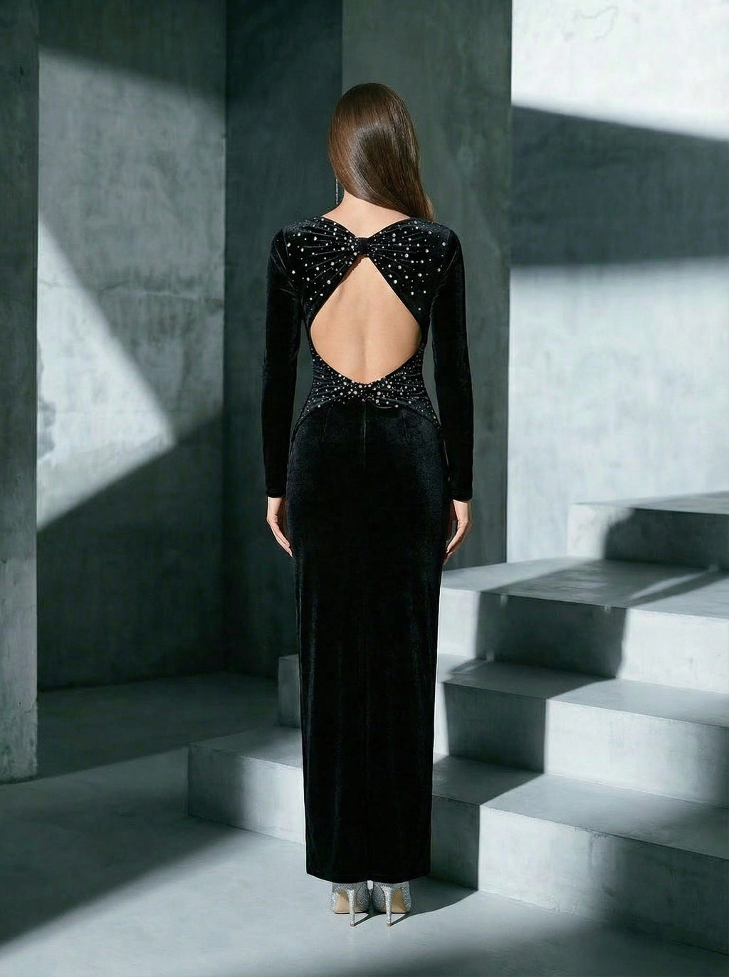 lee Black long-sleeve backless studded fishtail velvet maxi dress
