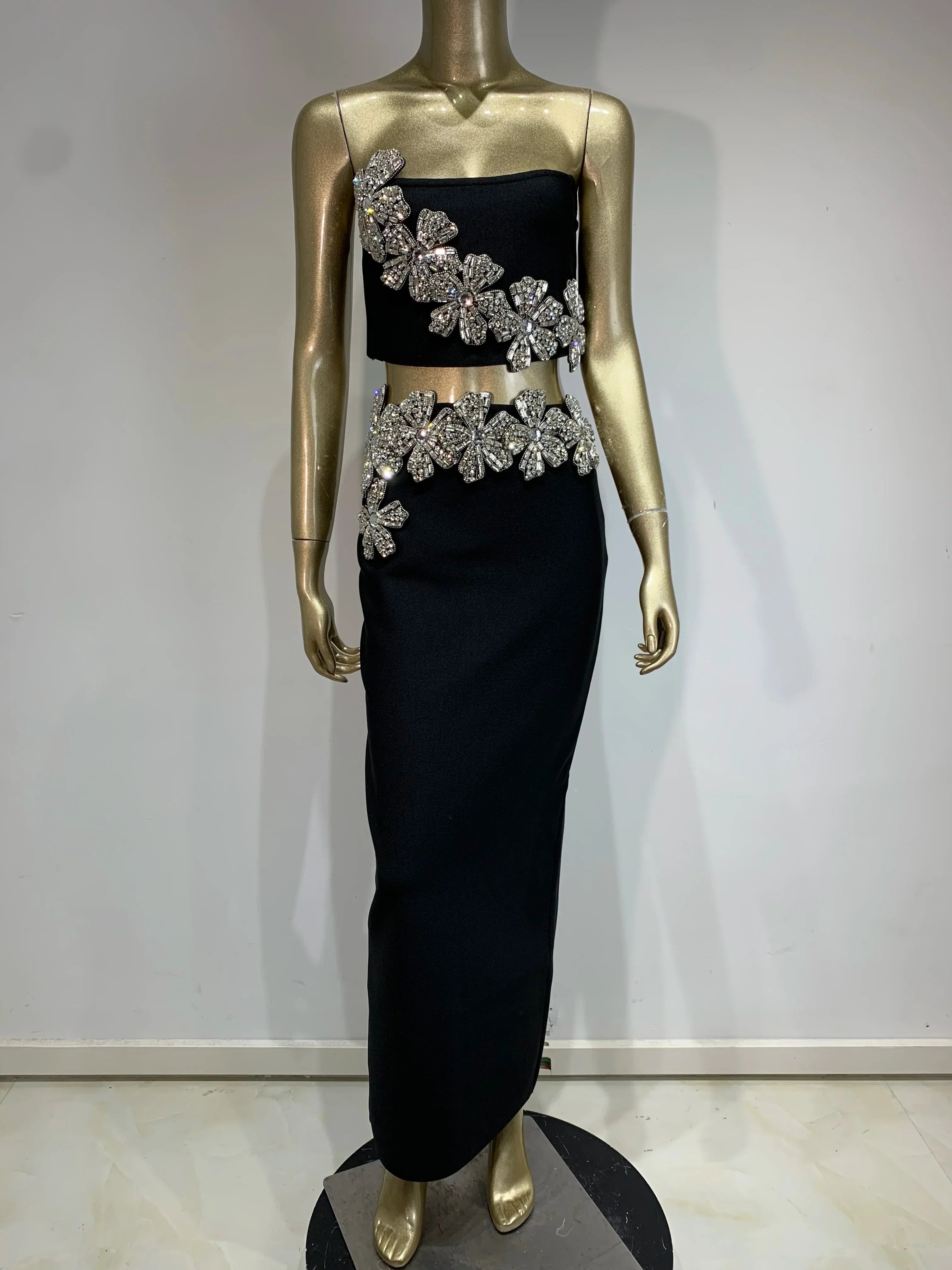 Flowering Girl Women Diamond Flower Long Set - Lizza