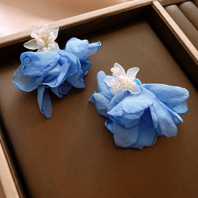 Flowering Girl Women Drew Blue Flower Earrings