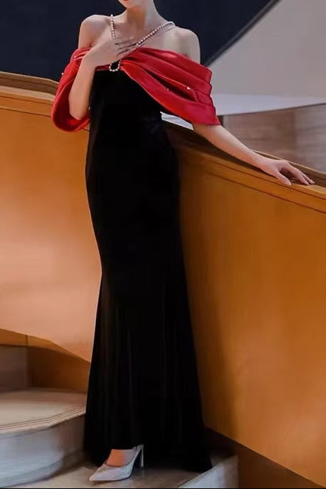 Flowering Girl Women Tove Off Shoulder Velvet Maxi Dress - Red
