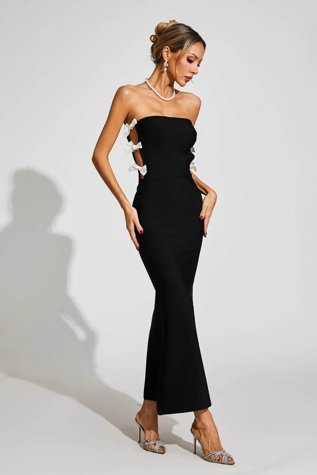 Jocelyn Bowknot-Side Bandage Strapless Maxi Dress In Black