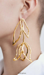 Flowering Girl Women Dorcas Gold Flower Earrings