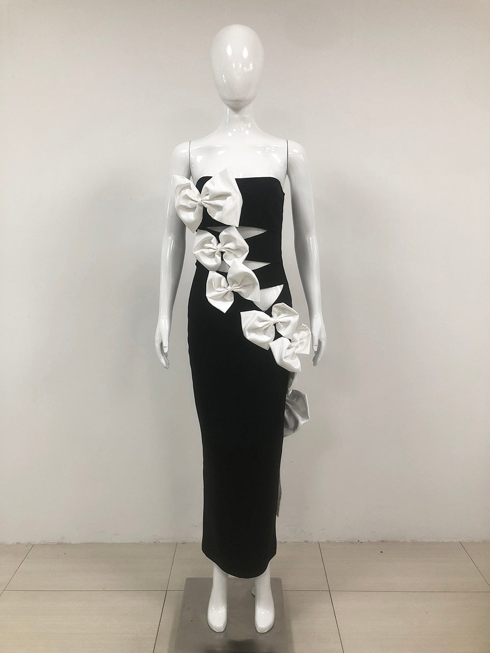 Flowering Girl Women flower embellished black strapless maxi dress
