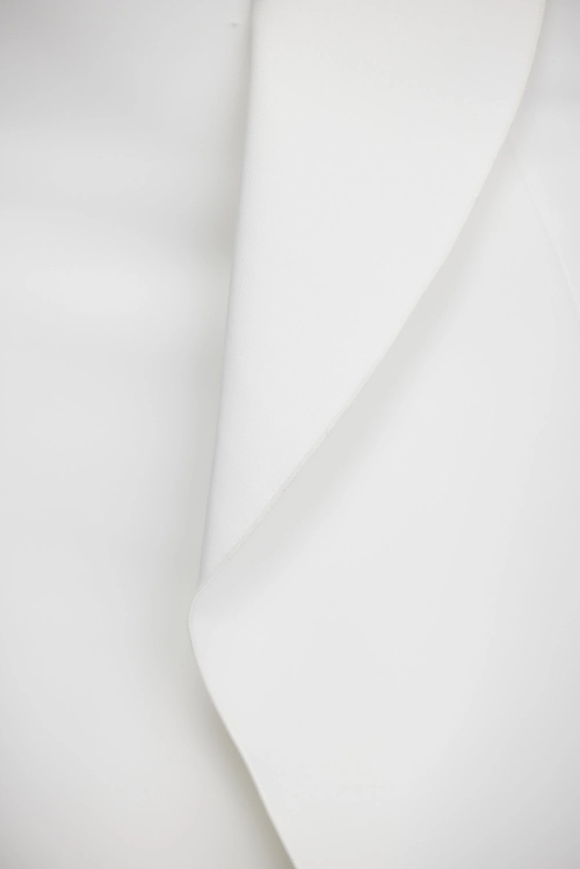 Irregular ruffle fishtail skirt in ivory