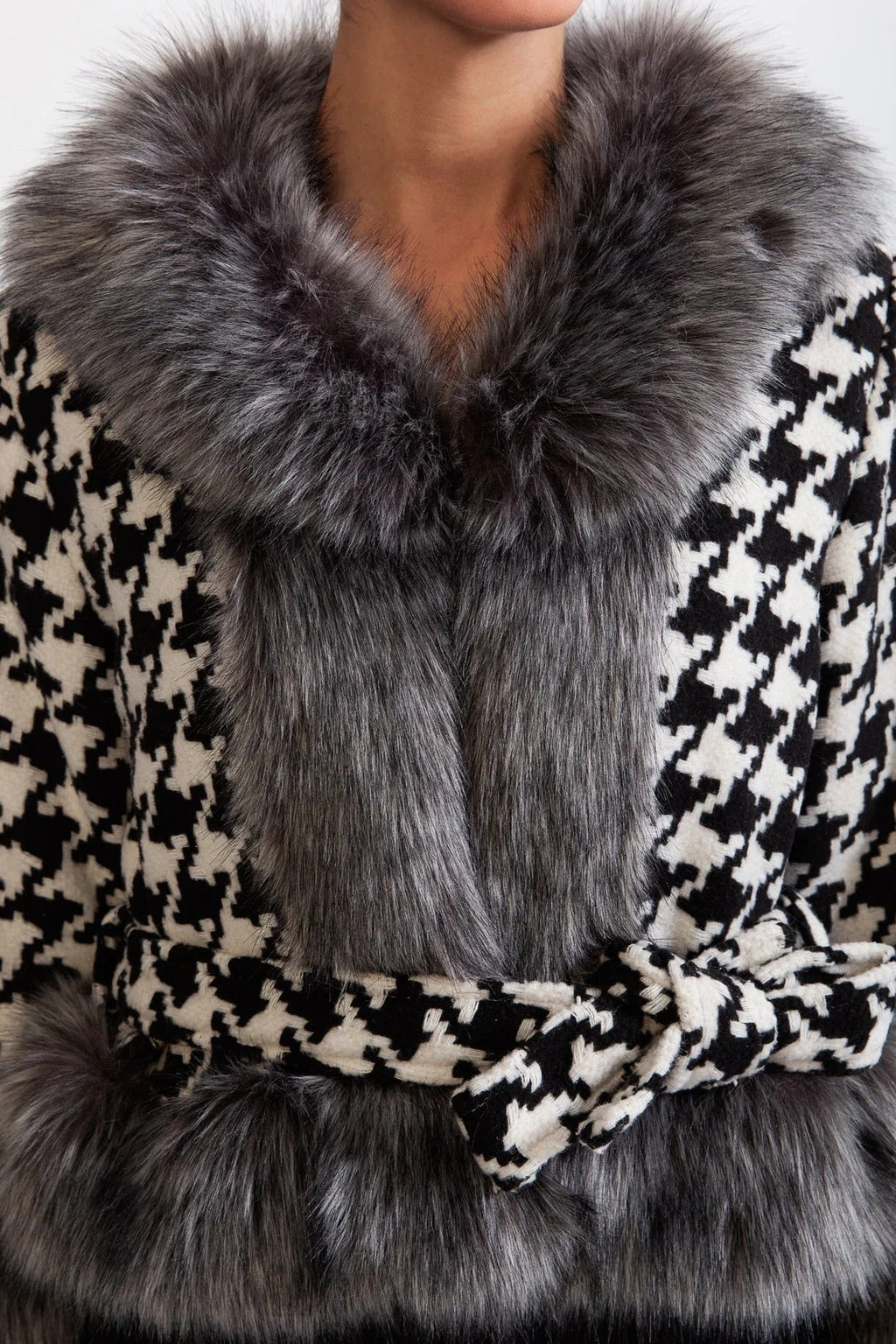 Natividad Houndstooth Wool Belted Coat With Fur