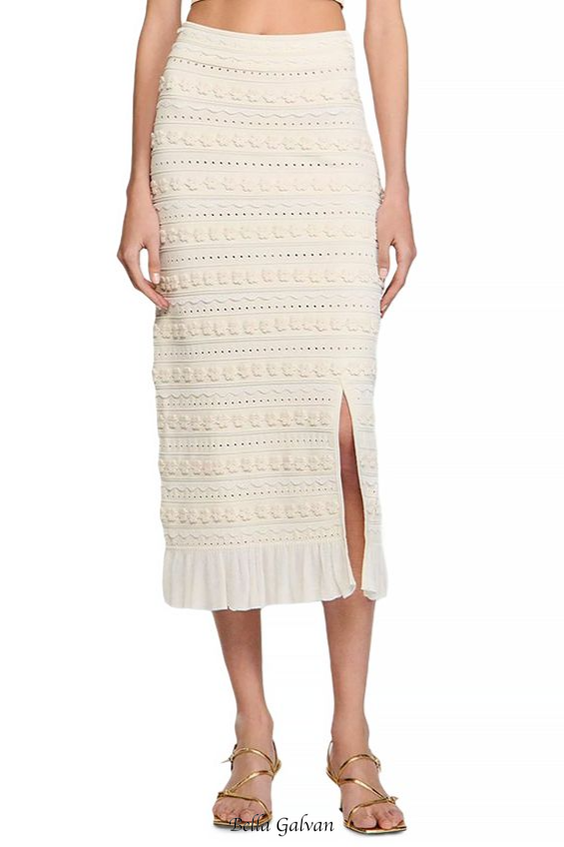 Crochet Trim Knit Skirt in ecru